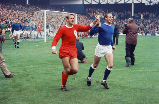 只有通过大 只有通过大